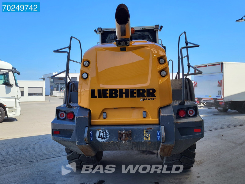 Liebherr L556 XPower XPower - Gumikerekes homlokrakodó: 3 kép. Liebherr L556 XPower XPower - Gumikerekes homlokrakodó: 3 kép.