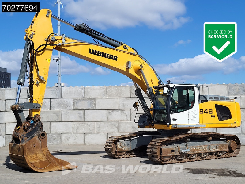 Liebherr R946 SHD - Lánctalpas kotró: 1 kép. Liebherr R946 SHD - Lánctalpas kotró: 1 kép.