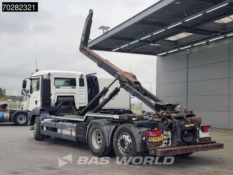 MAN TGA 26.360 6X2 NL-Truck Hydrauliek Haakarm Euro 5 - Horgos rakodó teherautó: 2 kép. MAN TGA 26.360 6X2 NL-Truck Hydrauliek Haakarm Euro 5 - Horgos rakodó teherautó: 2 kép.
