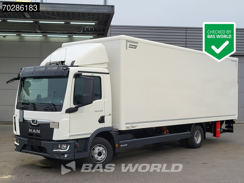 MAN TGL 12.220 4X2 NEW! 12tonner Automatic 1500kg Ladebordwand Navi Euro 6 - Dobozos felépítményű teherautó: 1 kép. MAN TGL 12.220 4X2 NEW! 12tonner Automatic 1500kg Ladebordwand Navi Euro 6 - Dobozos felépítményű teherautó: 1 kép.