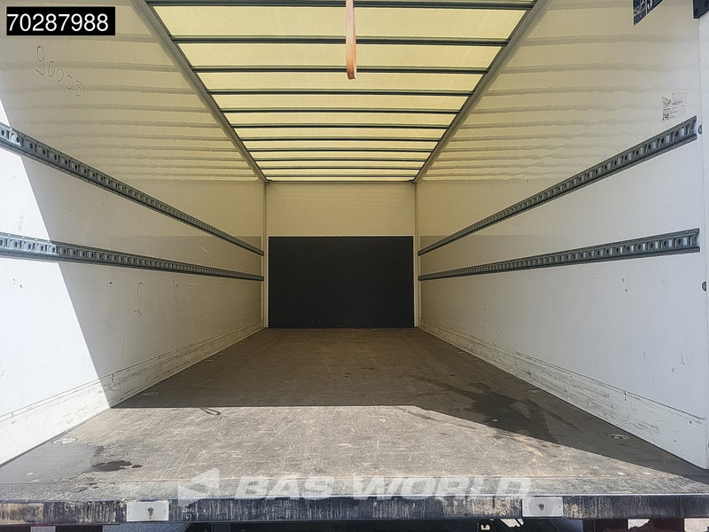 MAN TGL 12.250 4X2 12tonner Automatic 1500kg Tailgate Euro 6 - Dobozos felépítményű teherautó: 3 kép. MAN TGL 12.250 4X2 12tonner Automatic 1500kg Tailgate Euro 6 - Dobozos felépítményű teherautó: 3 kép.