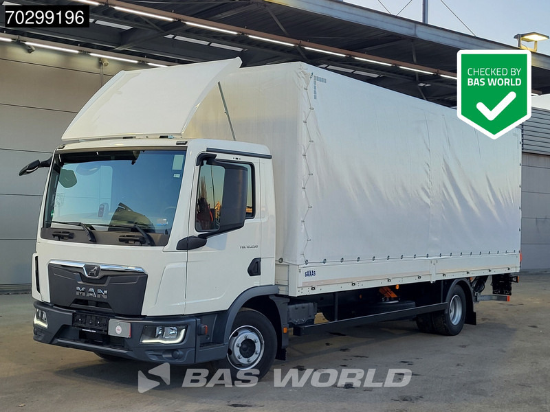 MAN TGL 12.250 4X2 LIKE NEW! 12tonner Curtainsider 1500kg Ladebordwand Euro 6 - Ponyvás teherautó: 1 kép. MAN TGL 12.250 4X2 LIKE NEW! 12tonner Curtainsider 1500kg Ladebordwand Euro 6 - Ponyvás teherautó: 1 kép.