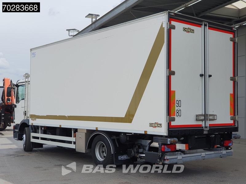 MAN TGM 15.250 4X2 Carrier Supra 850 Cooler Tailgate Euro 6 - Hűtős teherautó: 2 kép. MAN TGM 15.250 4X2 Carrier Supra 850 Cooler Tailgate Euro 6 - Hűtős teherautó: 2 kép.