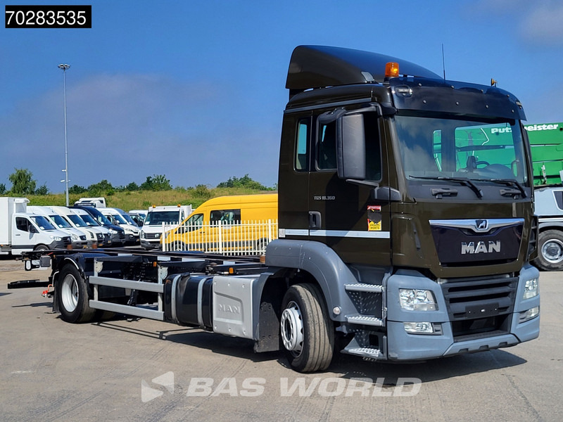 MAN TGS 18.360 834 4X2 19tonner BDF Automatic Navi Euro 6 - Cserefelépítményes teherautó: 3 kép. MAN TGS 18.360 834 4X2 19tonner BDF Automatic Navi Euro 6 - Cserefelépítményes teherautó: 3 kép.