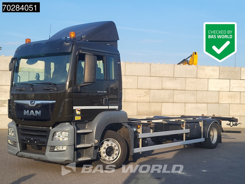 MAN TGS 18.360 834 4X2 19tonner BDF Automatic Navi Euro 6 - Cserefelépítményes teherautó: 1 kép. MAN TGS 18.360 834 4X2 19tonner BDF Automatic Navi Euro 6 - Cserefelépítményes teherautó: 1 kép.