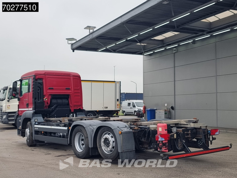 MAN TGS 26.320 6X2 BDF ADR Lift+lenkasche Automatic Euro 6 - Cserefelépítményes teherautó: 2 kép. MAN TGS 26.320 6X2 BDF ADR Lift+lenkasche Automatic Euro 6 - Cserefelépítményes teherautó: 2 kép.