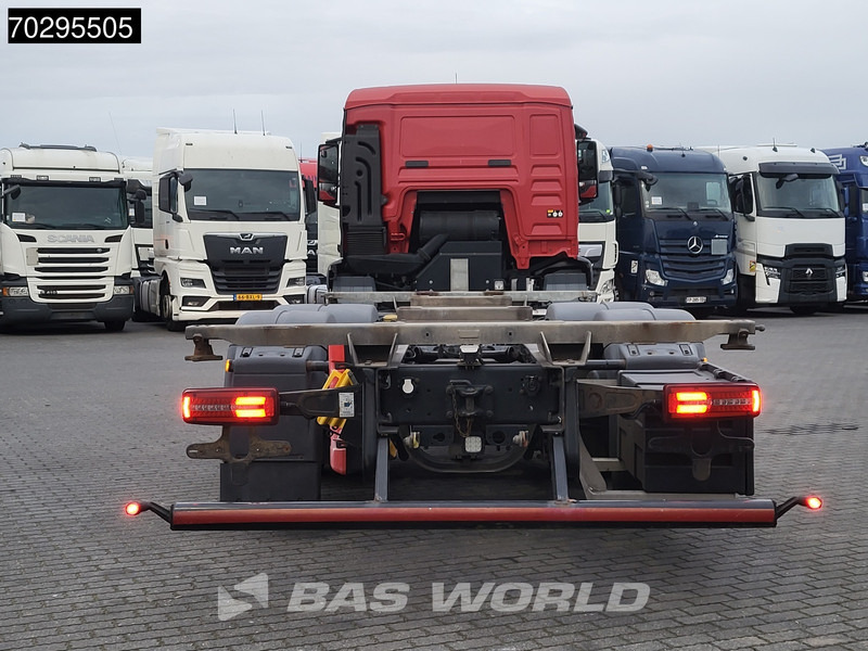 MAN TGS 26.320 TGS 6X2 ADR BDF Lift + Steering Axle Euro 6 - Cserefelépítményes teherautó: 3 kép. MAN TGS 26.320 TGS 6X2 ADR BDF Lift + Steering Axle Euro 6 - Cserefelépítményes teherautó: 3 kép.