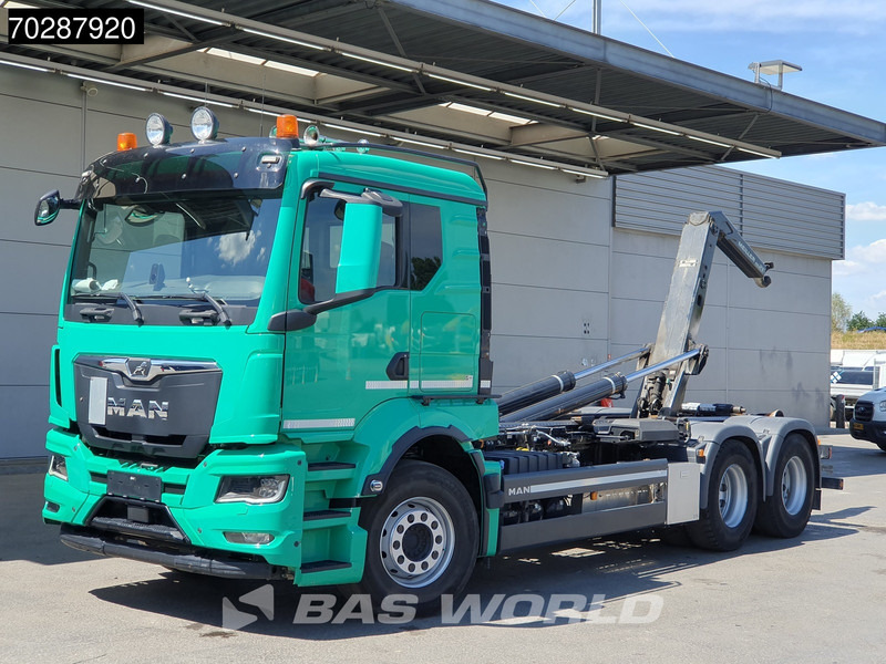 MAN TGS 28.510 6X2 Meiller RS21 65 Hooklift Lift-Axle Automatic Navi Retarder Euro 6 - Horgos rakodó teherautó: 3 kép. MAN TGS 28.510 6X2 Meiller RS21 65 Hooklift Lift-Axle Automatic Navi Retarder Euro 6 - Horgos rakodó teherautó: 3 kép.