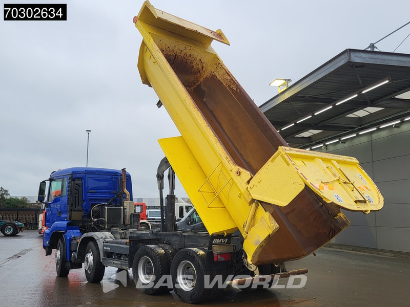 MAN TGS 35.440 8X4 14m3 tipper Steelsuspension Big-Axle Retarder Automatic Euro 6 - Billenőplatós teherautó: 2 kép. MAN TGS 35.440 8X4 14m3 tipper Steelsuspension Big-Axle Retarder Automatic Euro 6 - Billenőplatós teherautó: 2 kép.