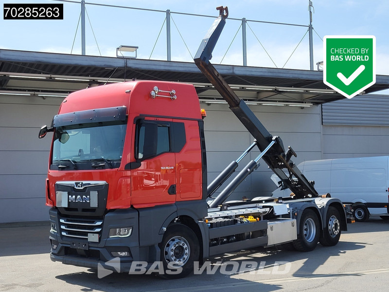 MAN TGX 26.470 TGX 6X2 21 Tonnes VDL hooklift Retarder Lift+Lenkachse ACC Navi Euro 6 - Horgos rakodó teherautó: 1 kép. MAN TGX 26.470 TGX 6X2 21 Tonnes VDL hooklift Retarder Lift+Lenkachse ACC Navi Euro 6 - Horgos rakodó teherautó: 1 kép.