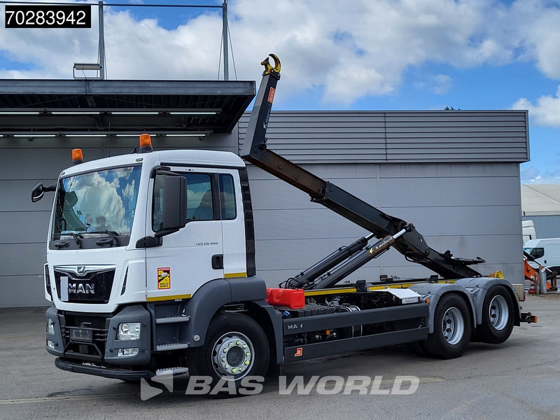 MAN TGX 28.460 6X2 20tons Marrel hooklift Lift axle Automatic Euro 6 - Horgos rakodó teherautó: 2 kép. MAN TGX 28.460 6X2 20tons Marrel hooklift Lift axle Automatic Euro 6 - Horgos rakodó teherautó: 2 kép.