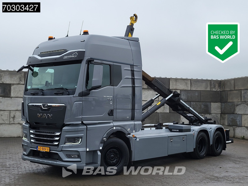 MAN TGX 28.640 TGX 6X2 NL-Truck APK Hyva 26-60-S containersystem Lift-axle Automatic Euro 6 - Horgos rakodó teherautó: 1 kép. MAN TGX 28.640 TGX 6X2 NL-Truck APK Hyva 26-60-S containersystem Lift-axle Automatic Euro 6 - Horgos rakodó teherautó: 1 kép.