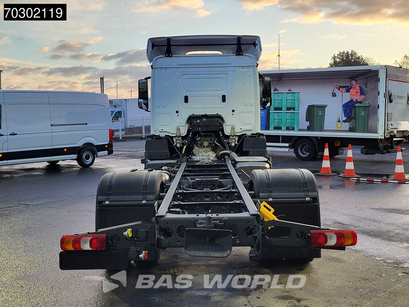 Mercedes-Benz Actros 1827 4X2 - Alvaz teherautó: 5 kép. Mercedes-Benz Actros 1827 4X2 - Alvaz teherautó: 5 kép.