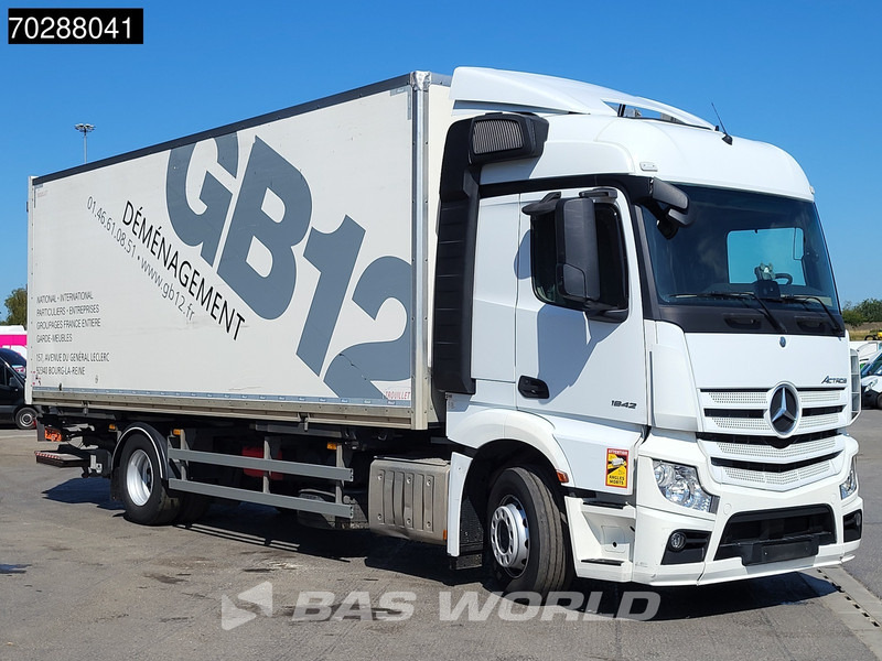 Mercedes-Benz Actros 1842 4X2 19tonner BDF box Ladebordwand Navi Automatic Euro 6 - Cserefelépítményes teherautó: 3 kép. Mercedes-Benz Actros 1842 4X2 19tonner BDF box Ladebordwand Navi Automatic Euro 6 - Cserefelépítményes teherautó: 3 kép.