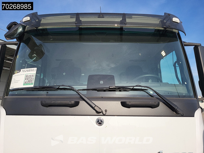 Új Autószállító teherautó Mercedes-Benz Actros 2532 6X2 NEW! Machine tansporter Oprijwagen Lenkachse Navi Euro 6: 10 kép.