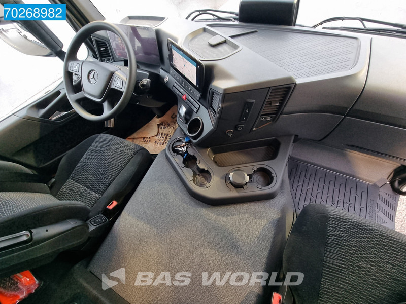 Mercedes-Benz Actros 2532 6X2 NEW! Machine tansporter Oprijwagen Lenkachse Navi Euro 6 - Autószállító teherautó: 3 kép. Mercedes-Benz Actros 2532 6X2 NEW! Machine tansporter Oprijwagen Lenkachse Navi Euro 6 - Autószállító teherautó: 3 kép.
