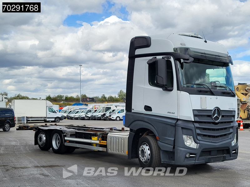 Mercedes-Benz Actros 2542 Actros 6X2 BDF Full air suspension BigSpace Standklima Automatic Euro 6 - Cserefelépítményes teherautó: 3 kép. Mercedes-Benz Actros 2542 Actros 6X2 BDF Full air suspension BigSpace Standklima Automatic Euro 6 - Cserefelépítményes teherautó: 3 kép.