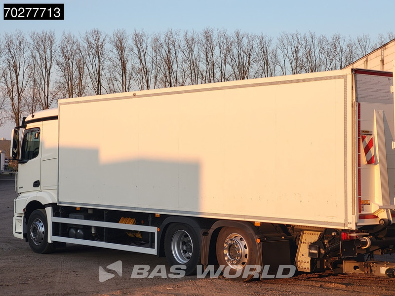 Mercedes-Benz Actros 2543 6X2 Lift-Lenk Asche Retarder ACC Navi PPC Euro 6 - Dobozos felépítményű teherautó: 2 kép. Mercedes-Benz Actros 2543 6X2 Lift-Lenk Asche Retarder ACC Navi PPC Euro 6 - Dobozos felépítményű teherautó: 2 kép.