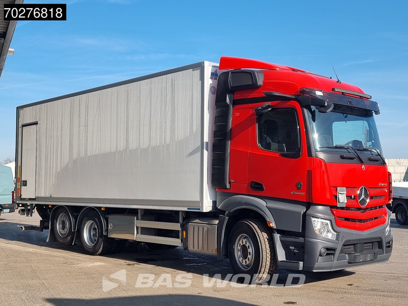 Mercedes-Benz Actros 2548 6X2 107.570 Kms! Full Air Mirror Cams Retarder Euro 6 Xenon - Dobozos felépítményű teherautó: 3 kép. Mercedes-Benz Actros 2548 6X2 107.570 Kms! Full Air Mirror Cams Retarder Euro 6 Xenon - Dobozos felépítményű teherautó: 3 kép.