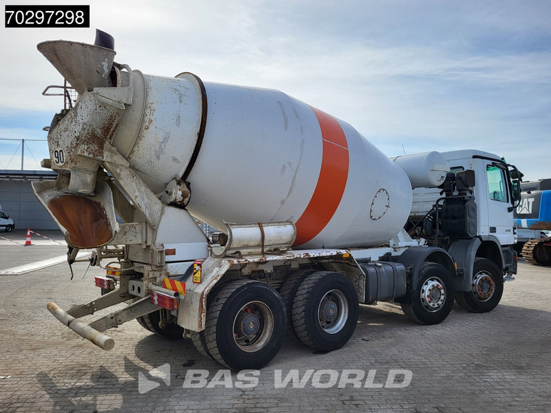 Mercedes-Benz Actros 3236 8X4 9m3 Liebherr 3-Pedals Steelsuspension Big-Axle Euro 3 - Betonmixer: 5 kép. Mercedes-Benz Actros 3236 8X4 9m3 Liebherr 3-Pedals Steelsuspension Big-Axle Euro 3 - Betonmixer: 5 kép.