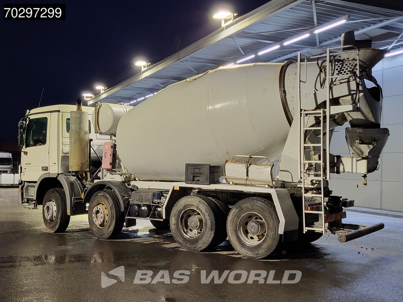 Mercedes-Benz Actros 3236 8X4 9m3 mixer Automatic Steelsuspension Euro 3 - Betonmixer: 2 kép. Mercedes-Benz Actros 3236 8X4 9m3 mixer Automatic Steelsuspension Euro 3 - Betonmixer: 2 kép.