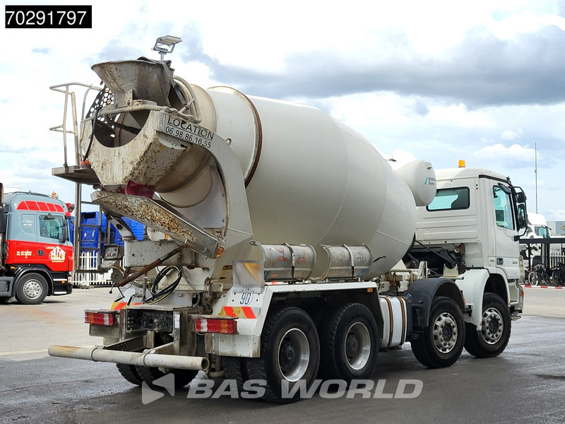 Mercedes-Benz Actros 3241 8X4 Retarder 9m3 Stetter Steelsuspension 3-Pedals Euro 4 - Betonmixer: 5 kép. Mercedes-Benz Actros 3241 8X4 Retarder 9m3 Stetter Steelsuspension 3-Pedals Euro 4 - Betonmixer: 5 kép.