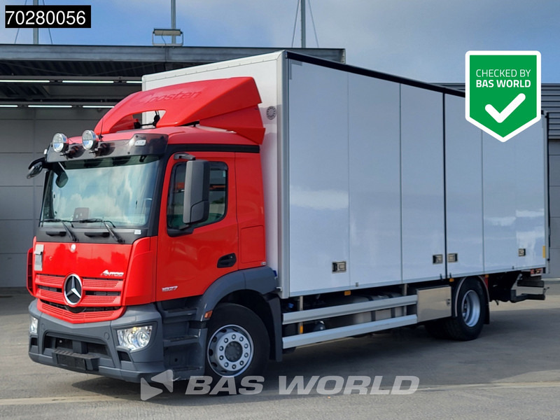 Mercedes-Benz Antos 1827 4X2 19tonner 2000kg Ladebordwand Automatic Euro 6 - Dobozos felépítményű teherautó: 1 kép. Mercedes-Benz Antos 1827 4X2 19tonner 2000kg Ladebordwand Automatic Euro 6 - Dobozos felépítményű teherautó: 1 kép.