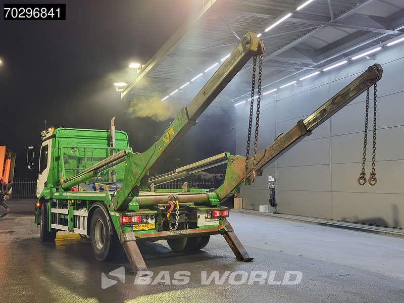 Mercedes-Benz Antos 2135 4X2 Hyva NG2014 TA XL Automatic Euro 6 - Konténerszállító: 2 kép. Mercedes-Benz Antos 2135 4X2 Hyva NG2014 TA XL Automatic Euro 6 - Konténerszállító: 2 kép.