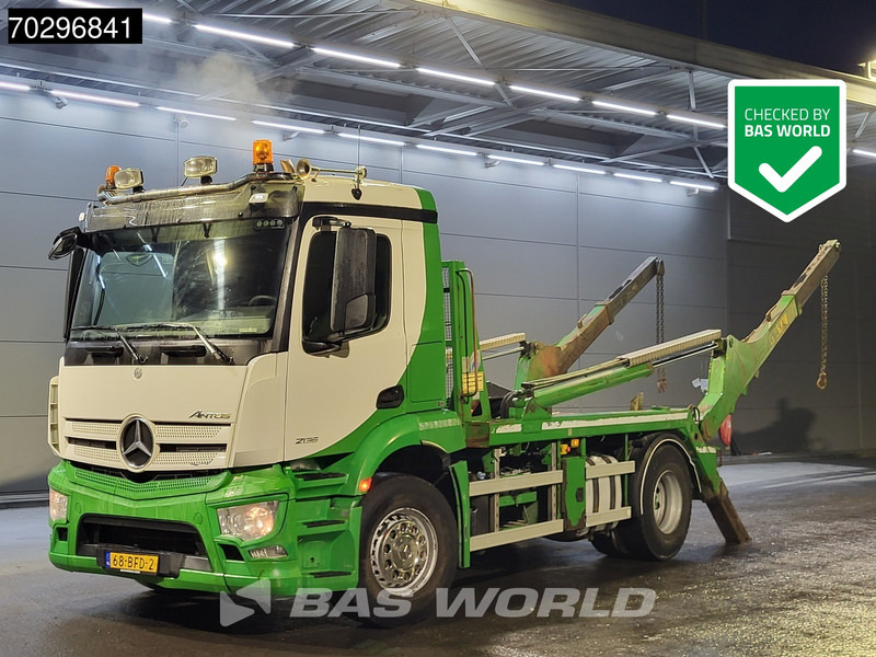 Mercedes-Benz Antos 2135 4X2 Hyva NG2014 TA XL Automatic Euro 6 - Konténerszállító: 1 kép. Mercedes-Benz Antos 2135 4X2 Hyva NG2014 TA XL Automatic Euro 6 - Konténerszállító: 1 kép.