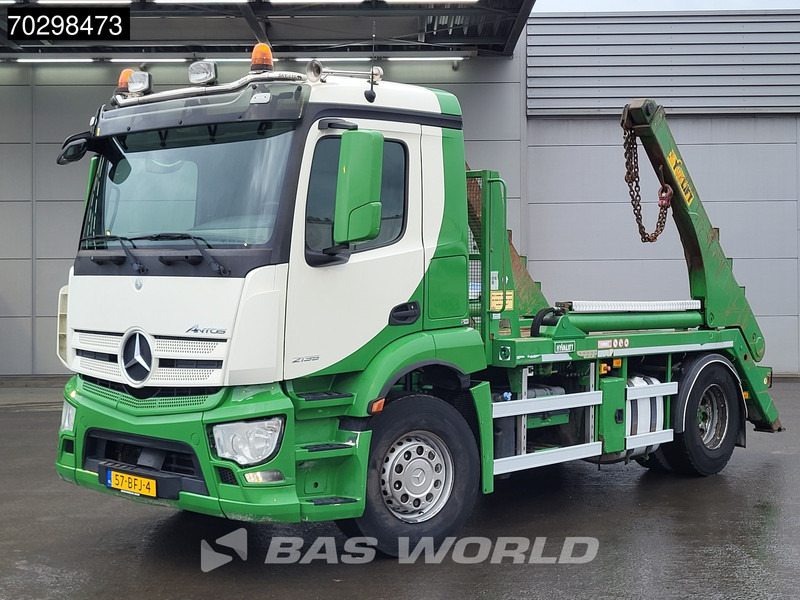 Mercedes-Benz Antos 2135 4X2 NL-Truck 14Ton HYVALIFT Automatic Euro 6 - Konténerszállító: 3 kép. Mercedes-Benz Antos 2135 4X2 NL-Truck 14Ton HYVALIFT Automatic Euro 6 - Konténerszállító: 3 kép.