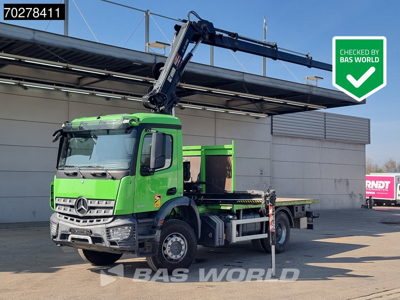 Mercedes-Benz Arocs 1830 4X2 Hiab 122 ES-3 HIPRO Kran Crane Big-Axle Euro 6 - Platós teherautó, Darus autó: 1 kép. Mercedes-Benz Arocs 1830 4X2 Hiab 122 ES-3 HIPRO Kran Crane Big-Axle Euro 6 - Platós teherautó, Darus autó: 1 kép.