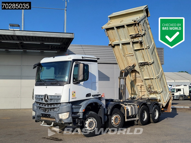 Mercedes-Benz Arocs 3240 8X4 12m3 2-side Tipper Steel Suspension Automatic Big-Axle Euro 6 - Billenőplatós teherautó: 1 kép. Mercedes-Benz Arocs 3240 8X4 12m3 2-side Tipper Steel Suspension Automatic Big-Axle Euro 6 - Billenőplatós teherautó: 1 kép.