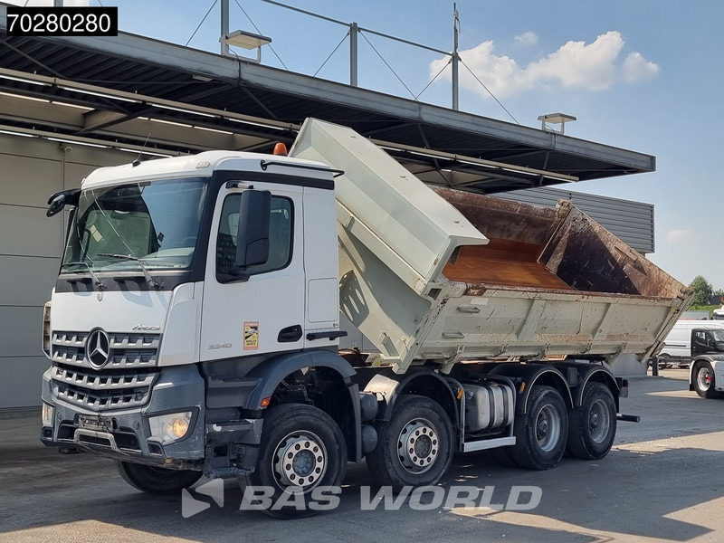 Mercedes-Benz Arocs 3240 8X4 12m3 3-Side Tipper Automatic Euro 6 - Billenőplatós teherautó: 5 kép. Mercedes-Benz Arocs 3240 8X4 12m3 3-Side Tipper Automatic Euro 6 - Billenőplatós teherautó: 5 kép.