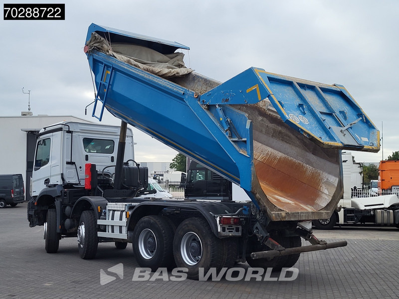 Mercedes-Benz Arocs 3243 8X4 19m3 Benne Tipper Steel suspension Automatic Big-Axle Navi Euro 6 - Billenőplatós teherautó: 2 kép. Mercedes-Benz Arocs 3243 8X4 19m3 Benne Tipper Steel suspension Automatic Big-Axle Navi Euro 6 - Billenőplatós teherautó: 2 kép.