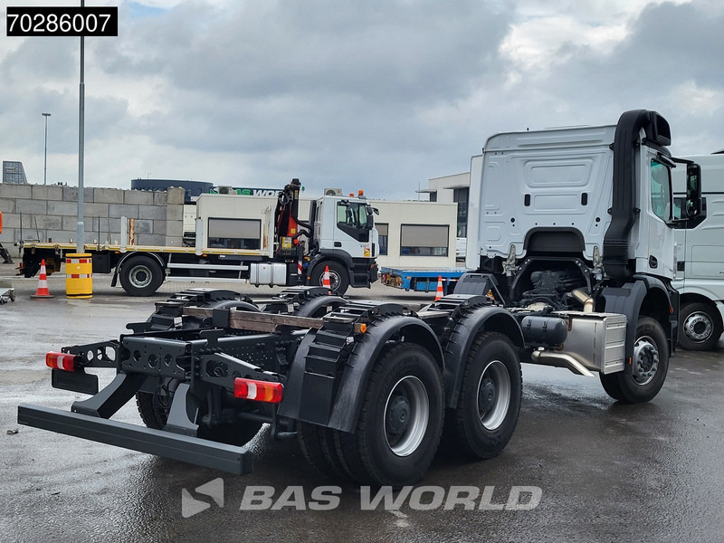 Mercedes-Benz Arocs 3342 6X4 NEW 6x4 chassis Big-Axle Automatic Steel suspension Euro 3 - Alvaz teherautó: 5 kép. Mercedes-Benz Arocs 3342 6X4 NEW 6x4 chassis Big-Axle Automatic Steel suspension Euro 3 - Alvaz teherautó: 5 kép.