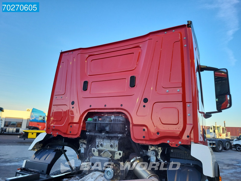 Mercedes-Benz Arocs 4843 8X4 NEW chassis RHD! Steel suspension Automatic Euro 6 - Alvaz teherautó: 5 kép. Mercedes-Benz Arocs 4843 8X4 NEW chassis RHD! Steel suspension Automatic Euro 6 - Alvaz teherautó: 5 kép.