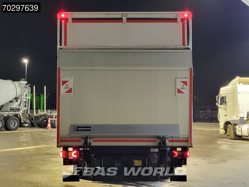 Mercedes-Benz Atego 1223 4X2 Euro 6 - Dobozos felépítményű teherautó: 3 kép. Mercedes-Benz Atego 1223 4X2 Euro 6 - Dobozos felépítményű teherautó: 3 kép.