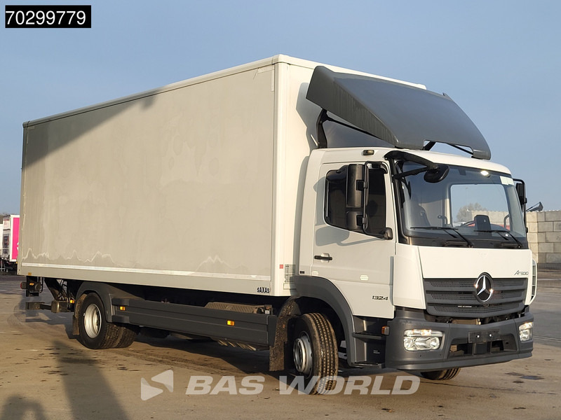 Mercedes-Benz Atego 1324 4X2 6-Cylinder Automatic Tailgate Euro 6 - Dobozos felépítményű teherautó: 3 kép. Mercedes-Benz Atego 1324 4X2 6-Cylinder Automatic Tailgate Euro 6 - Dobozos felépítményű teherautó: 3 kép.