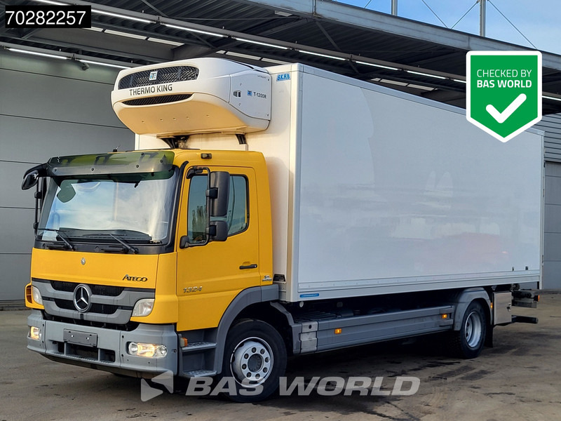 Mercedes-Benz Atego 1324 4X2 Thermo-King T-1200R Ladebordwand Manual Airco Euro 5 - Hűtős teherautó: 1 kép. Mercedes-Benz Atego 1324 4X2 Thermo-King T-1200R Ladebordwand Manual Airco Euro 5 - Hűtős teherautó: 1 kép.