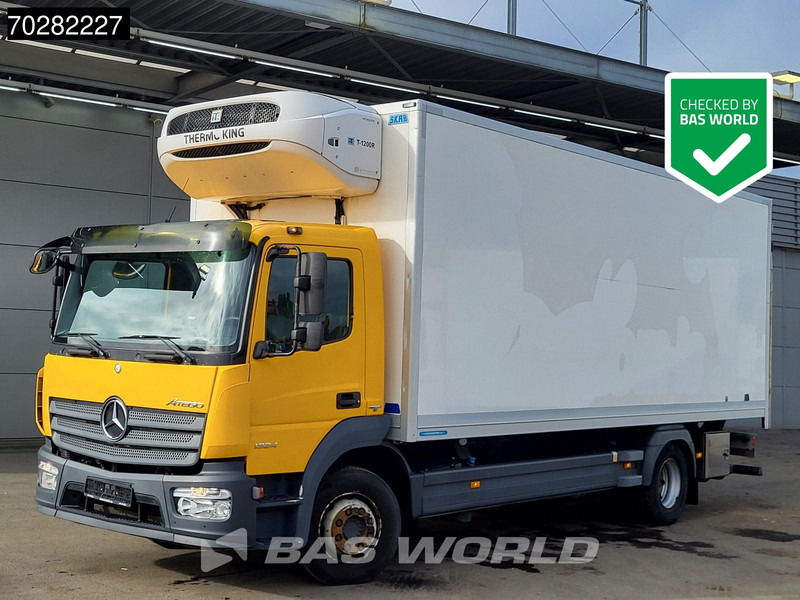 Mercedes-Benz Atego 1324 Atego 4X2 Thermo-King T1200R 1500kg Ladebordwand Automatic Euro 6 - Hűtős teherautó: 1 kép. Mercedes-Benz Atego 1324 Atego 4X2 Thermo-King T1200R 1500kg Ladebordwand Automatic Euro 6 - Hűtős teherautó: 1 kép.