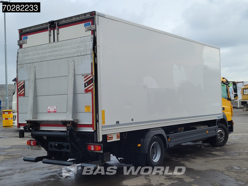 Mercedes-Benz Atego 1324 Atego 4X2 Thermo king T-1200R 1500kg Ladebordwand ACC Euro 6 - Hűtős teherautó: 5 kép. Mercedes-Benz Atego 1324 Atego 4X2 Thermo king T-1200R 1500kg Ladebordwand ACC Euro 6 - Hűtős teherautó: 5 kép.