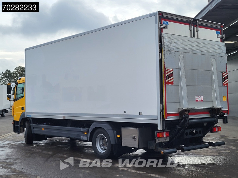 Mercedes-Benz Atego 1324 Atego 4X2 Thermo king T-1200R 1500kg Ladebordwand ACC Euro 6 - Hűtős teherautó: 2 kép. Mercedes-Benz Atego 1324 Atego 4X2 Thermo king T-1200R 1500kg Ladebordwand ACC Euro 6 - Hűtős teherautó: 2 kép.