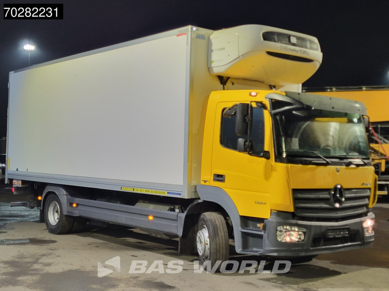 Mercedes-Benz Atego 1324 Atego 4X2 Thermo king T-1200R 1500kg Ladebordwand Automatic Euro 6 - Hűtős teherautó: 3 kép. Mercedes-Benz Atego 1324 Atego 4X2 Thermo king T-1200R 1500kg Ladebordwand Automatic Euro 6 - Hűtős teherautó: 3 kép.