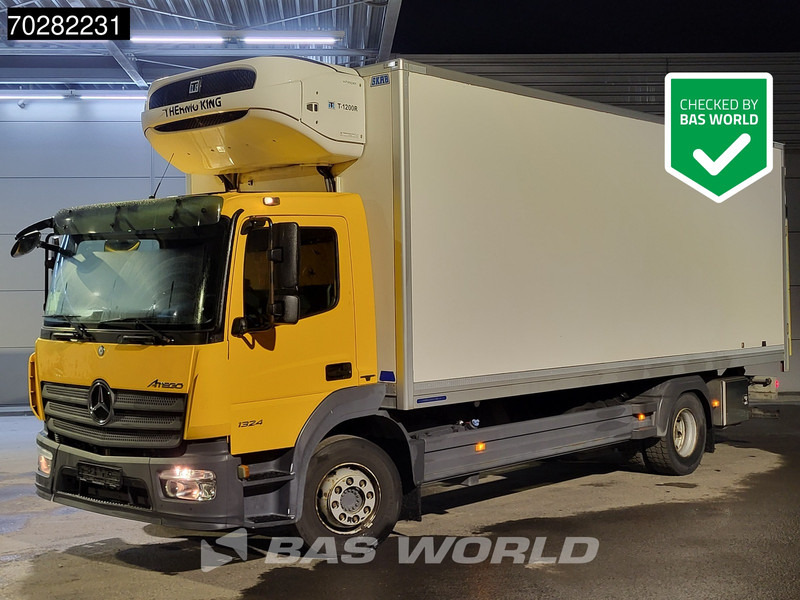 Mercedes-Benz Atego 1324 Atego 4X2 Thermo king T-1200R 1500kg Ladebordwand Automatic Euro 6 - Hűtős teherautó: 1 kép. Mercedes-Benz Atego 1324 Atego 4X2 Thermo king T-1200R 1500kg Ladebordwand Automatic Euro 6 - Hűtős teherautó: 1 kép.