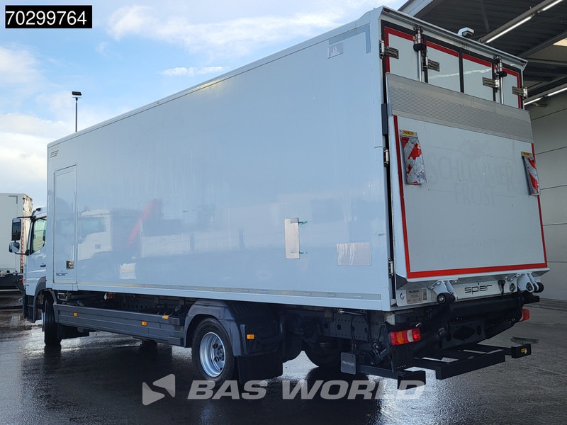 Mercedes-Benz Atego 1521 4X2 Carrier Supra 1150 Mt 1500kg Ladebordwand Automatic Euro 6 - Hűtős teherautó: 2 kép. Mercedes-Benz Atego 1521 4X2 Carrier Supra 1150 Mt 1500kg Ladebordwand Automatic Euro 6 - Hűtős teherautó: 2 kép.
