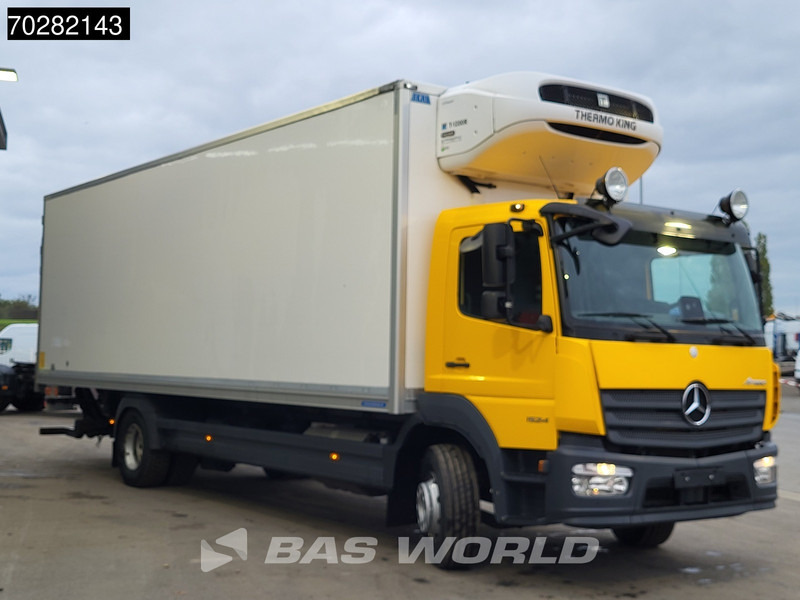 Mercedes-Benz Atego 1524 Atego 4X2 15tonner Thermo King T-1200R Ladebordwand Automatic Euro 6 - Hűtős teherautó: 3 kép. Mercedes-Benz Atego 1524 Atego 4X2 15tonner Thermo King T-1200R Ladebordwand Automatic Euro 6 - Hűtős teherautó: 3 kép.