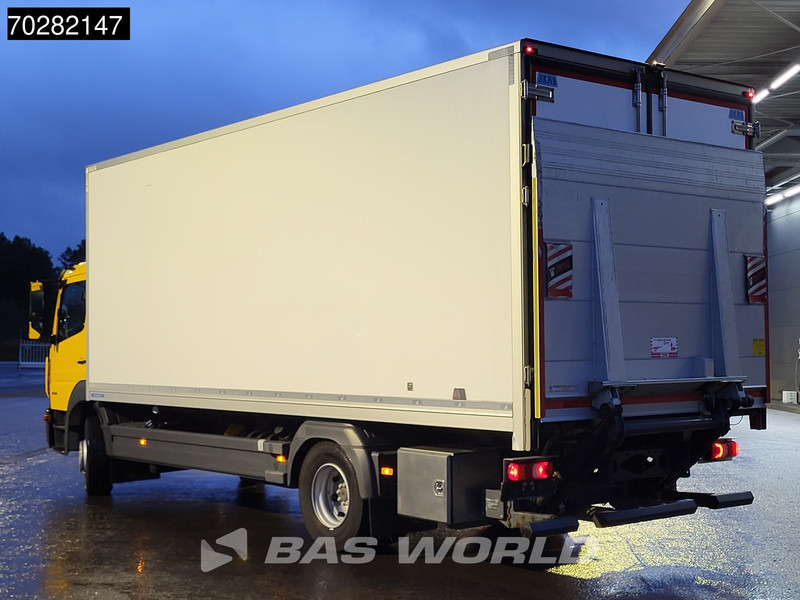 Mercedes-Benz Atego 1524 Atego 4X2 Thermo King T-1200R 1500kg Ladebordwand Automatic Euro 6 - Hűtős teherautó: 2 kép. Mercedes-Benz Atego 1524 Atego 4X2 Thermo King T-1200R 1500kg Ladebordwand Automatic Euro 6 - Hűtős teherautó: 2 kép.