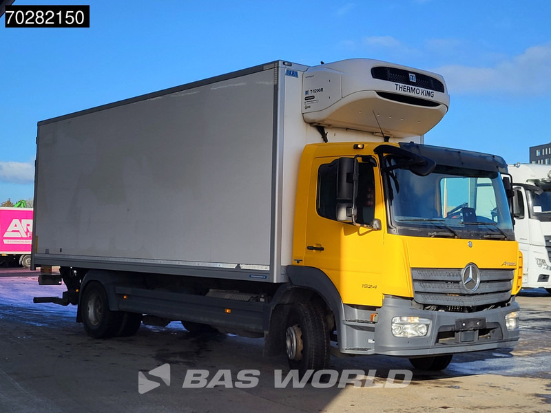 Mercedes-Benz Atego 1524 Atego 4X2 Thermo King T-1200R 16tonner 1500kg Zepro Ladebordwand Euro 6 - Hűtős teherautó: 3 kép. Mercedes-Benz Atego 1524 Atego 4X2 Thermo King T-1200R 16tonner 1500kg Zepro Ladebordwand Euro 6 - Hűtős teherautó: 3 kép.