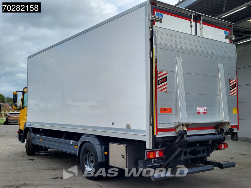 Mercedes-Benz Atego 1524 Atego 4X2 Thermo-King T1200R 1500kg Ladebordwand Automatic Euro 6 - Hűtős teherautó: 2 kép. Mercedes-Benz Atego 1524 Atego 4X2 Thermo-King T1200R 1500kg Ladebordwand Automatic Euro 6 - Hűtős teherautó: 2 kép.