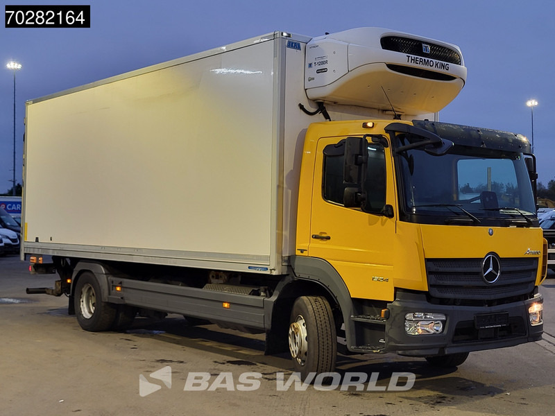 Mercedes-Benz Atego 1524 Atego 4X2 Thermo-King T1200R 1500kg Ladebordwand Automatic Euro 6 - Hűtős teherautó: 3 kép. Mercedes-Benz Atego 1524 Atego 4X2 Thermo-King T1200R 1500kg Ladebordwand Automatic Euro 6 - Hűtős teherautó: 3 kép.